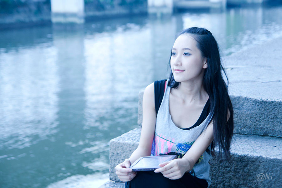 沙面,河边,美女图片