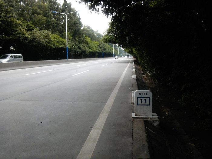 往花都的S114国道